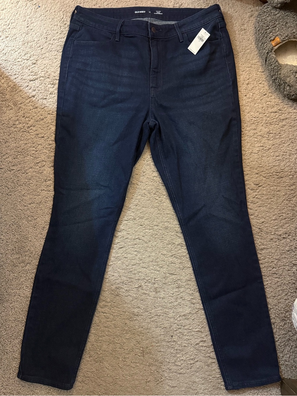 NWT Old Navy Women’s Navy super Skinny high rise Jeans, size 14